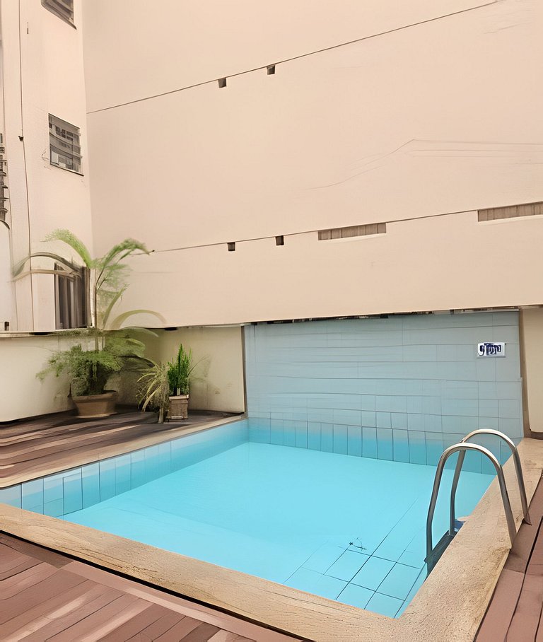 2 Quartos + Varanda + Vaga | Posto 4,Copacabana