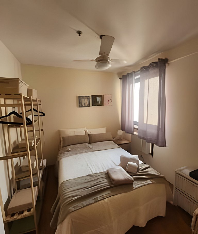 2 Quartos + Varanda + Vaga | Posto 4,Copacabana