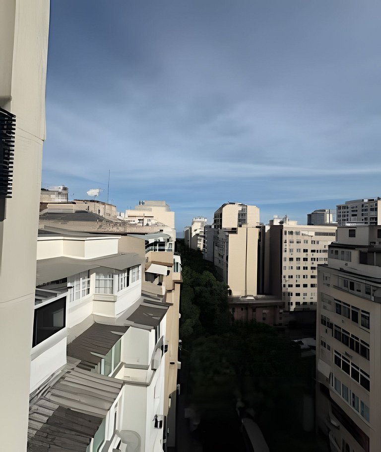 2 Quartos + Varanda + Vaga | Posto 4,Copacabana