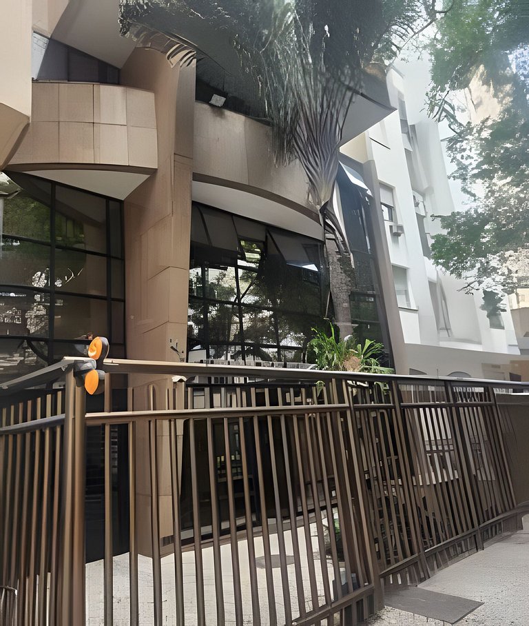 2 Quartos + Varanda + Vaga | Posto 4,Copacabana