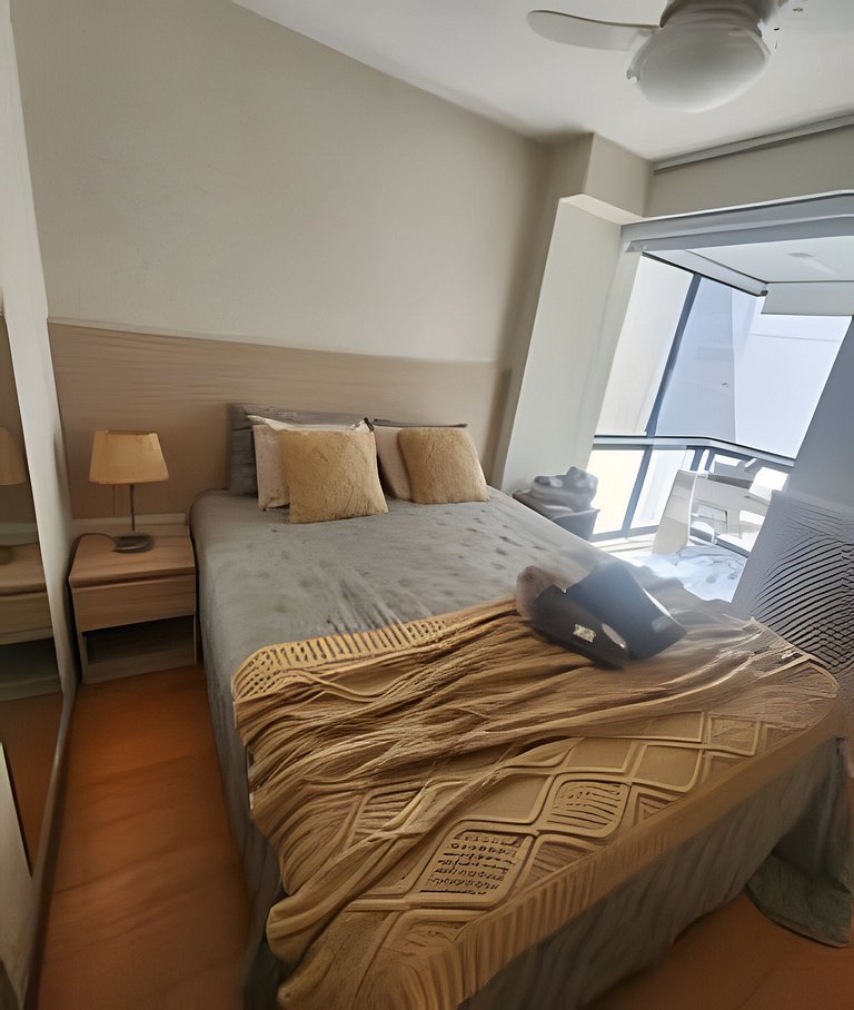 2 Quartos + Varanda + Vaga | Posto 4,Copacabana