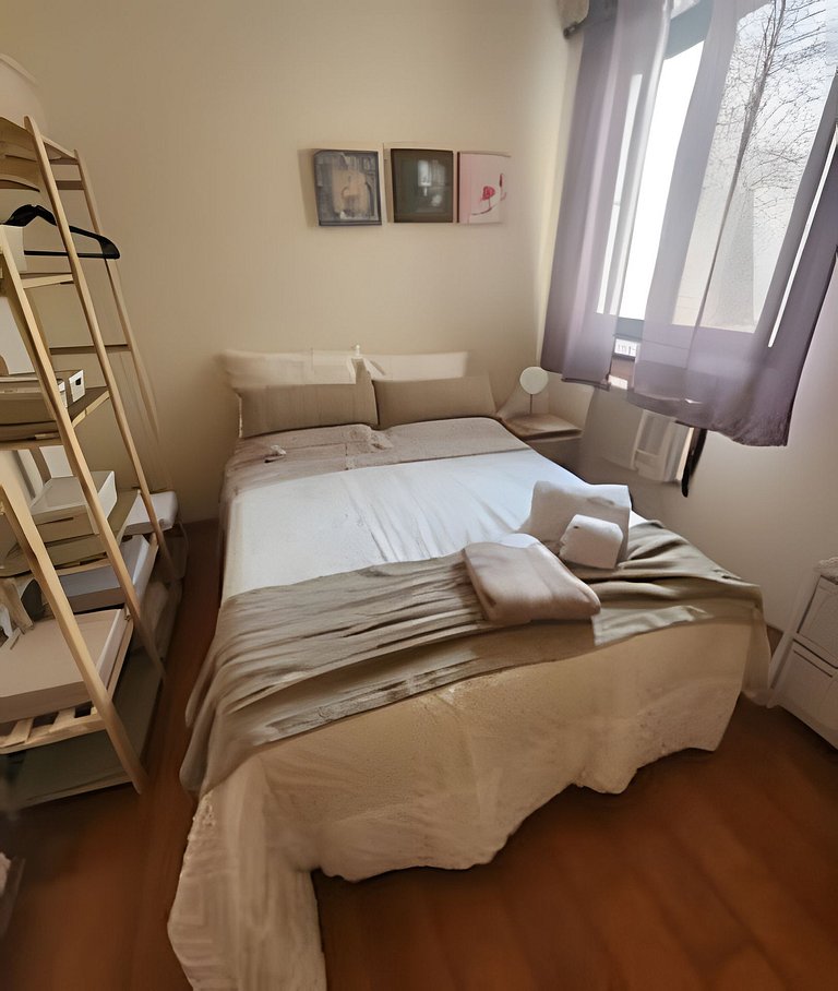 2 Quartos + Varanda + Vaga | Posto 4,Copacabana