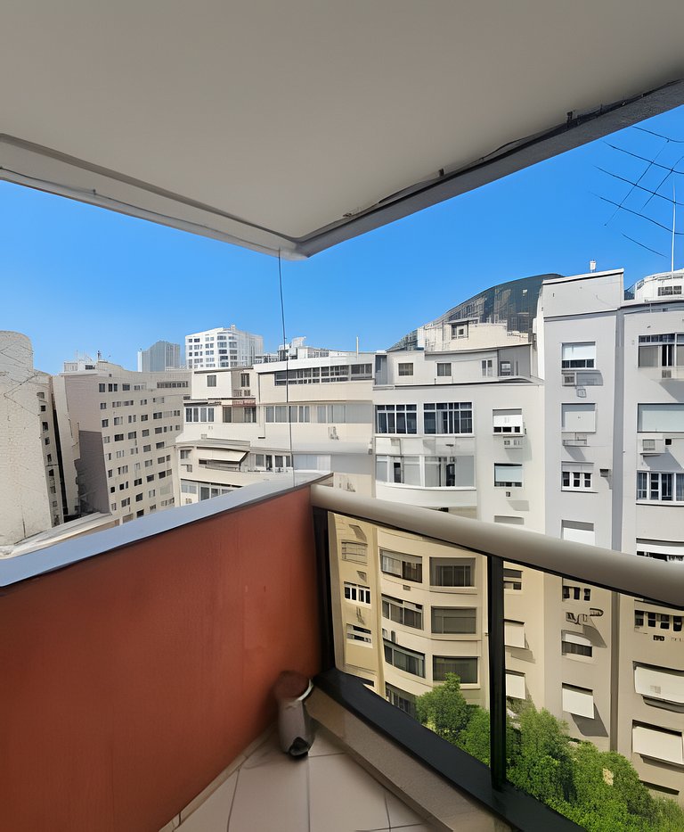 2 Quartos + Varanda + Vaga | Posto 4,Copacabana