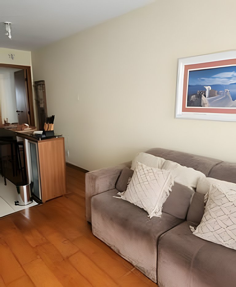 2 Quartos + Varanda + Vaga | Posto 4,Copacabana